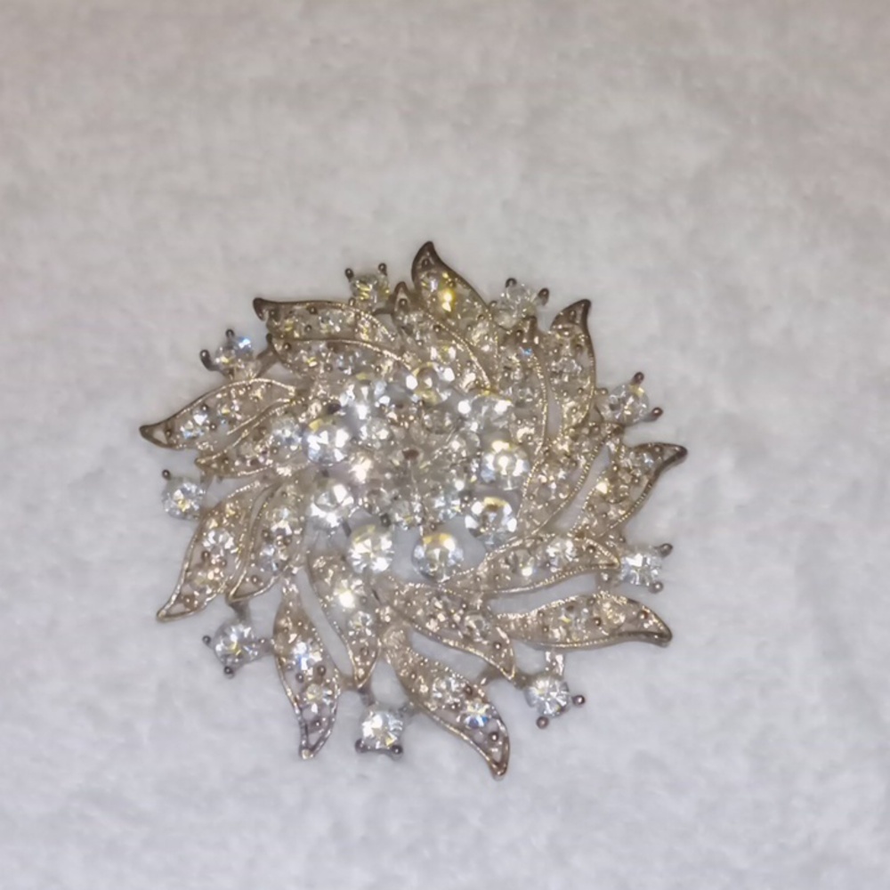 Sparkling Vintage Silver Crystal Brooch